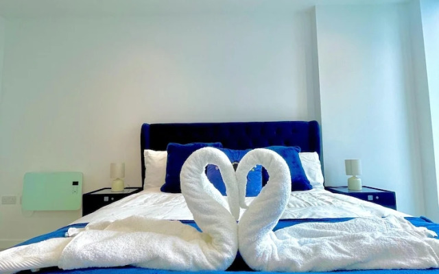 Deansgate Suite - Luxespa - Skyline - Breakfast