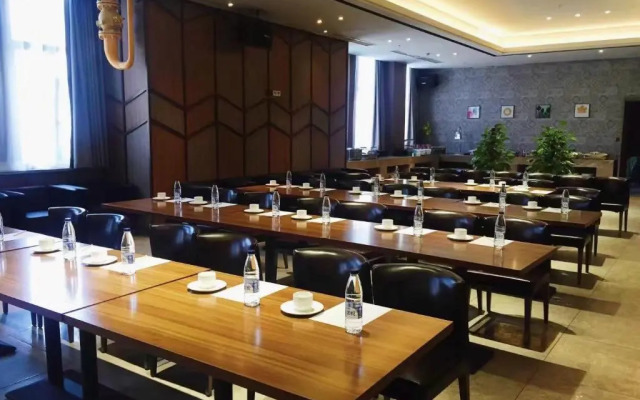 Yitel Collection Shenyang Hunnan Olympic Sports Center Wanda Plaza