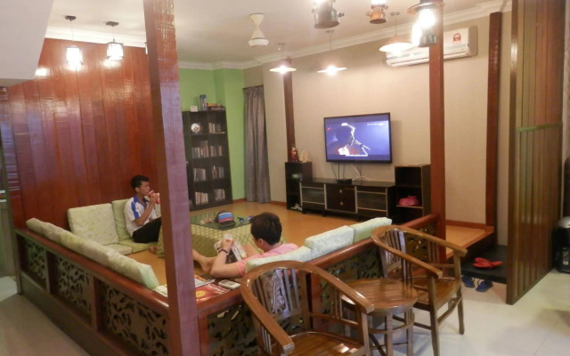 Travellers Planet Hotel & Guest House