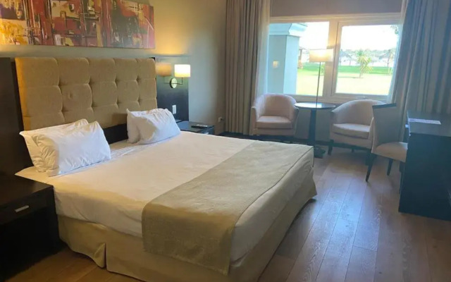 Howard Johnson by Wyndham Ezeiza Convention Center