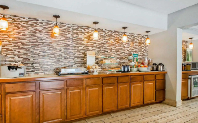 Quality Inn South Springfield