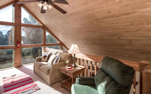 Alhambra - Three Bedroom Cabin
