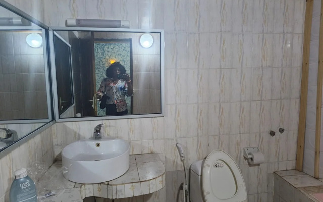 Newtown Palace Hotel