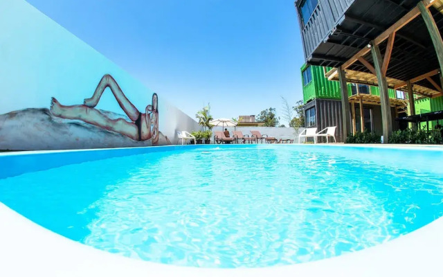 Innbox - Praia Do Rosa - Hostel