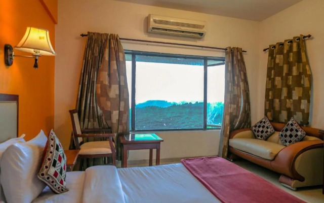 Camel Valley Resort