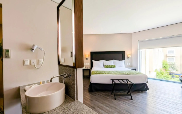 Plaza Camelinas Hotel