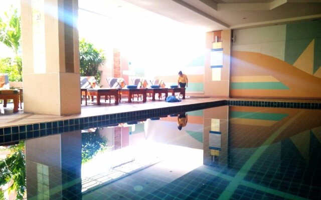 Pattaya Loft Hotel