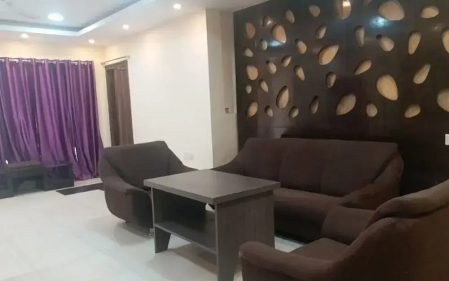 OYO 12812 Four Seasons Villa