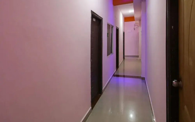 OYO 9333 Kaaranji Residency