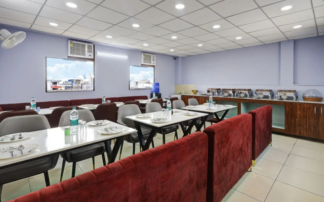 Fabhotel La Corporate Suite