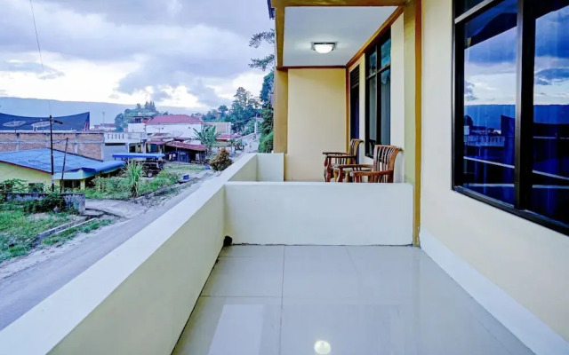 OYO 90331 Hotel Toba Shanda