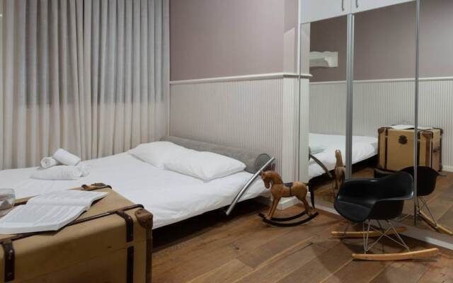 Boutique Penthouse 2BR Basel-HolyGuest