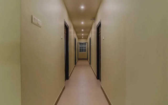 Raajas Grand by OYO Rooms