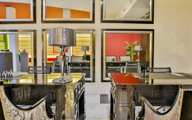 Hotel 525
