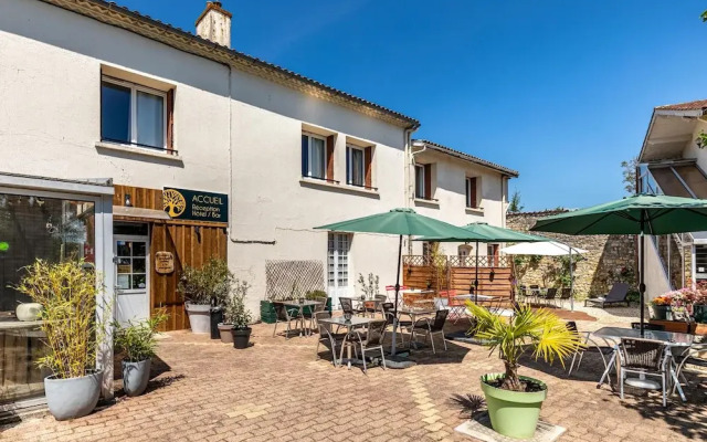 Hotel les vieux Acacias