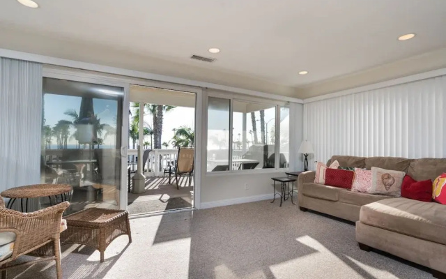 700 East Oceanfront Unit B