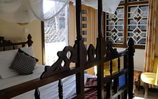 Pwani Silver Sand Beach Hotel