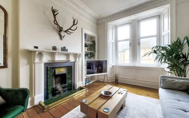Guestready - Modern Classic Edinburgh Home With Free Parking