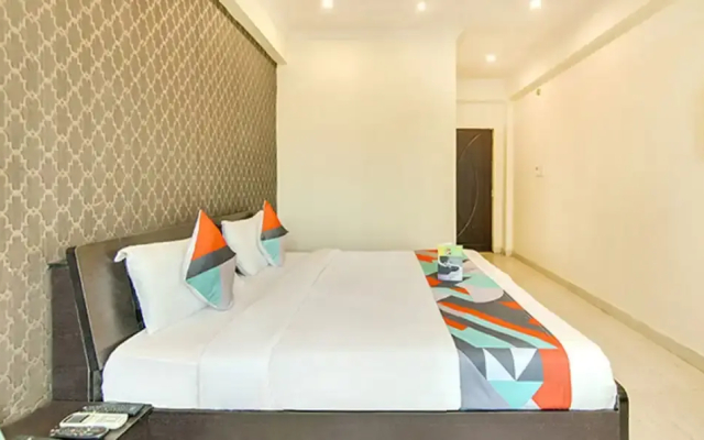 FabExpress Alacia Inn