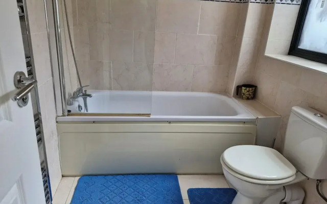 Immaculate 2-bed Apartment in London