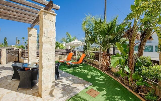 Rent Private Villa 010