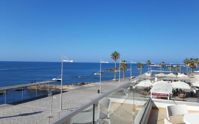 Lighthouse by the Sea Lovely 2Bdr Apartment