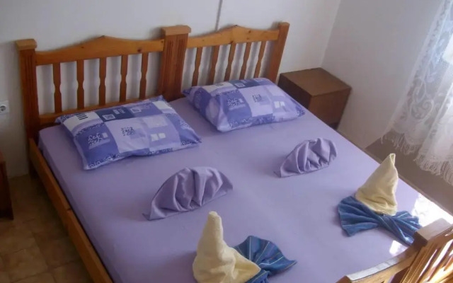 Apartments Bob - 10m from the sea