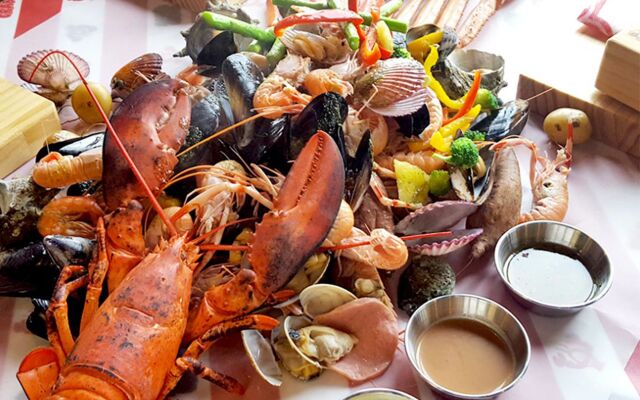 Hotel & Pool Villa Attirance