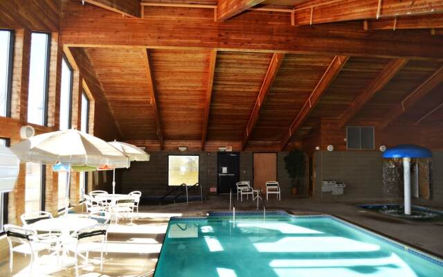 Fossil Creek Hotel And Suites