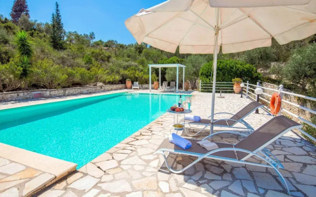 Villa Dionisis in Paxi