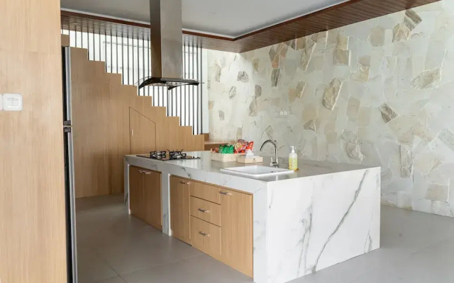 Sunshine City View Villa 6BR wth a private Heated Pool