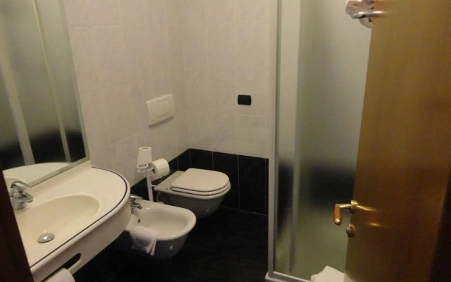 Hotel Confine