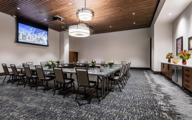 7 Cedars Hotel & Casino