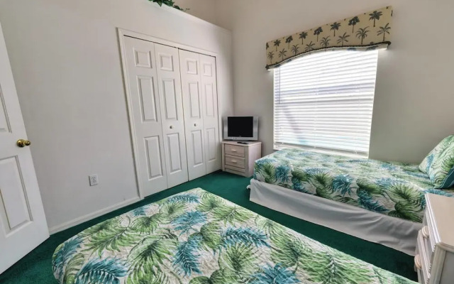 Sandra's Eagle Pointe Vacation Home