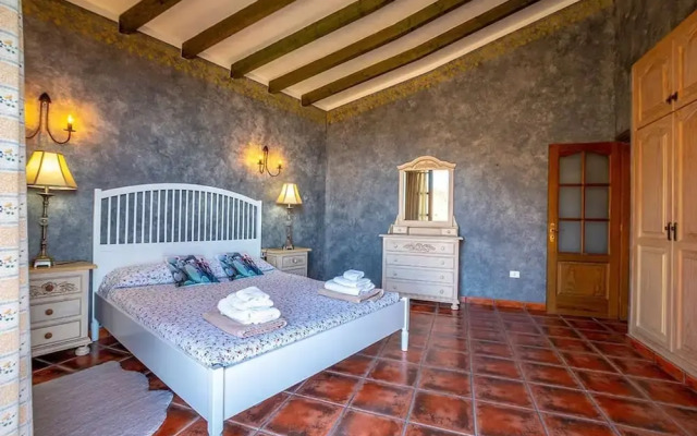 Casa Magma in Adeje With 2 Bedrooms and 1 Bathrooms