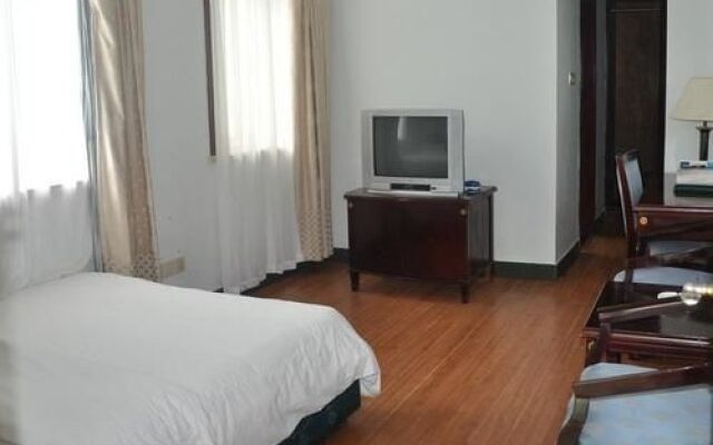 Shanghai Juyuan Holiday Village