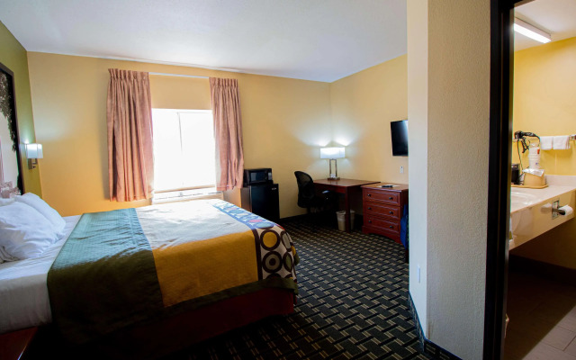 SureStay Plus Hotel by Best Western Tulsa East