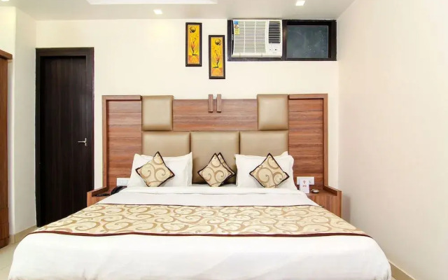 OYO 13932 Hotel Pushpanjali