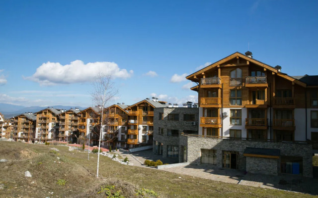 St. John Hill Suites Hotel