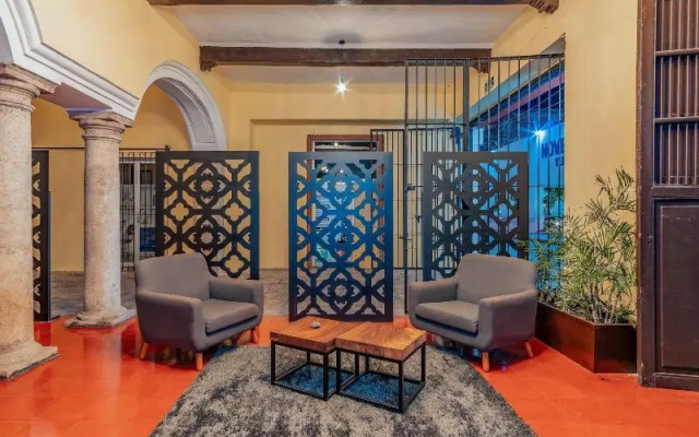Hotel H.O.