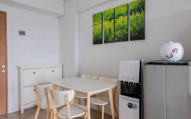 Cozy and Elegant Studio Bintaro Park View Apartment