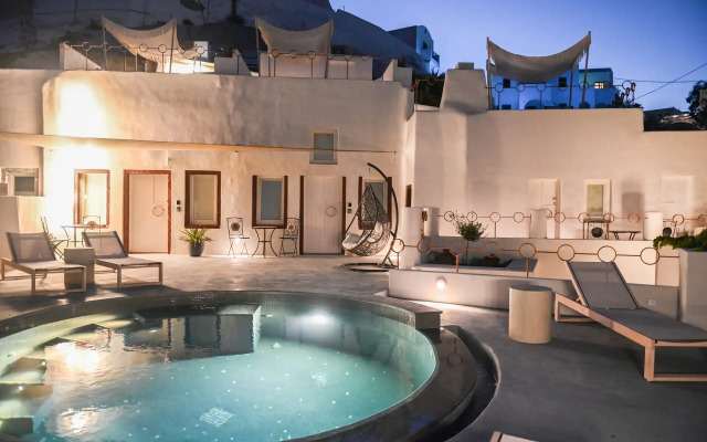 Naos Suites