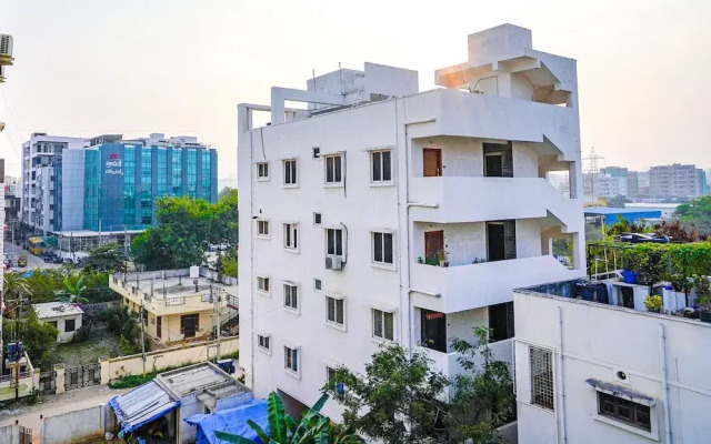 Fabhotel Q Suites