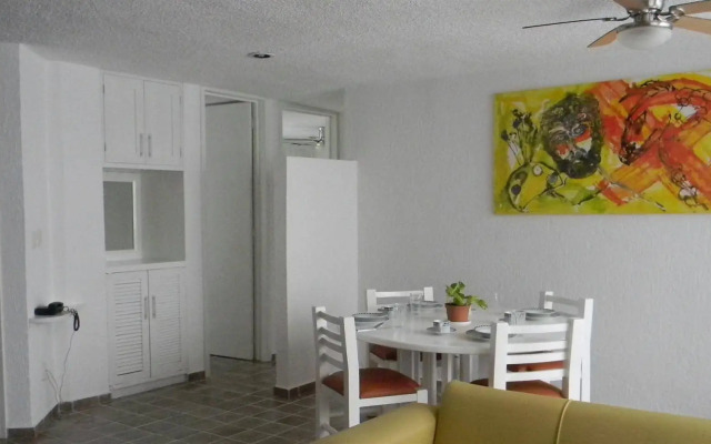 Las Gaviotas Hotel & Suites