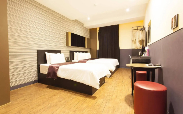 Pavia Tourist Hotel