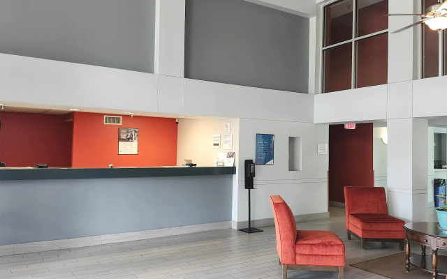 Ramada by Wyndham Luling