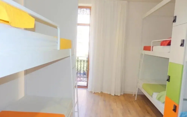 Urban Youth Hostel