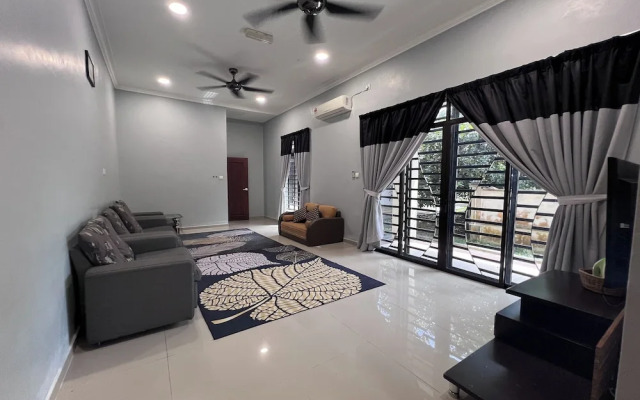 Nurbayu Villa (3 and 4 bedroom Villa) Kemaman