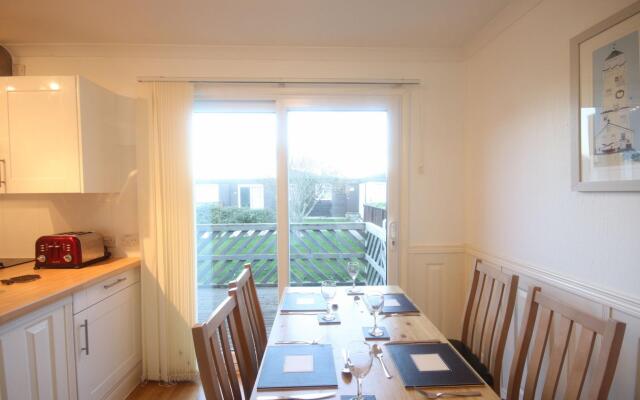 34H Medmerry Park 2 Bedroom Chalet Family Friendly