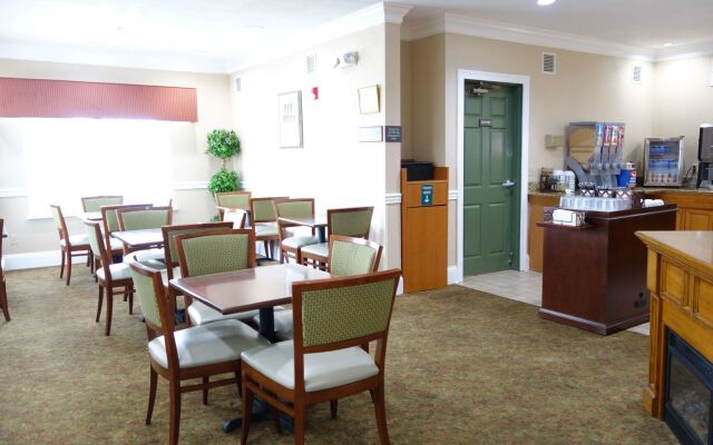 Country Inn & Suites by Radisson, Biloxi-Ocean Springs, MS